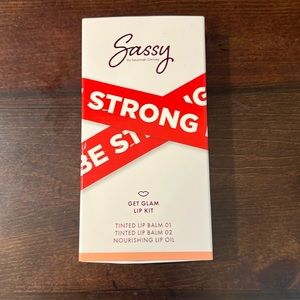Sassy by Savannah Chrisley. NIB. Get Glam Lip Kit. NIB